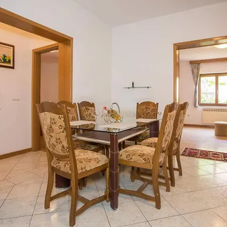 Milica & Bungalov Ruben Apartman
