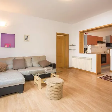 Milica & Bungalov Ruben Apartman